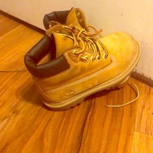 Timberlands kids boots size 9 ,